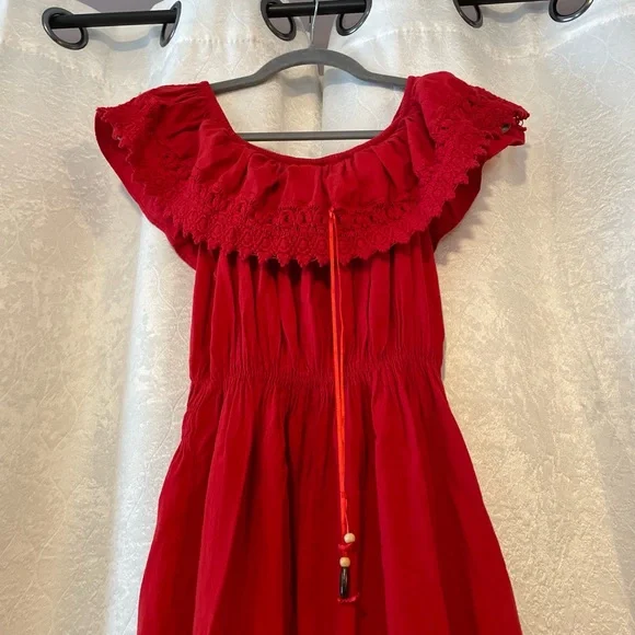 Red Off-Shoulder Ruffled High-Low Dress - Picture 4 of 4